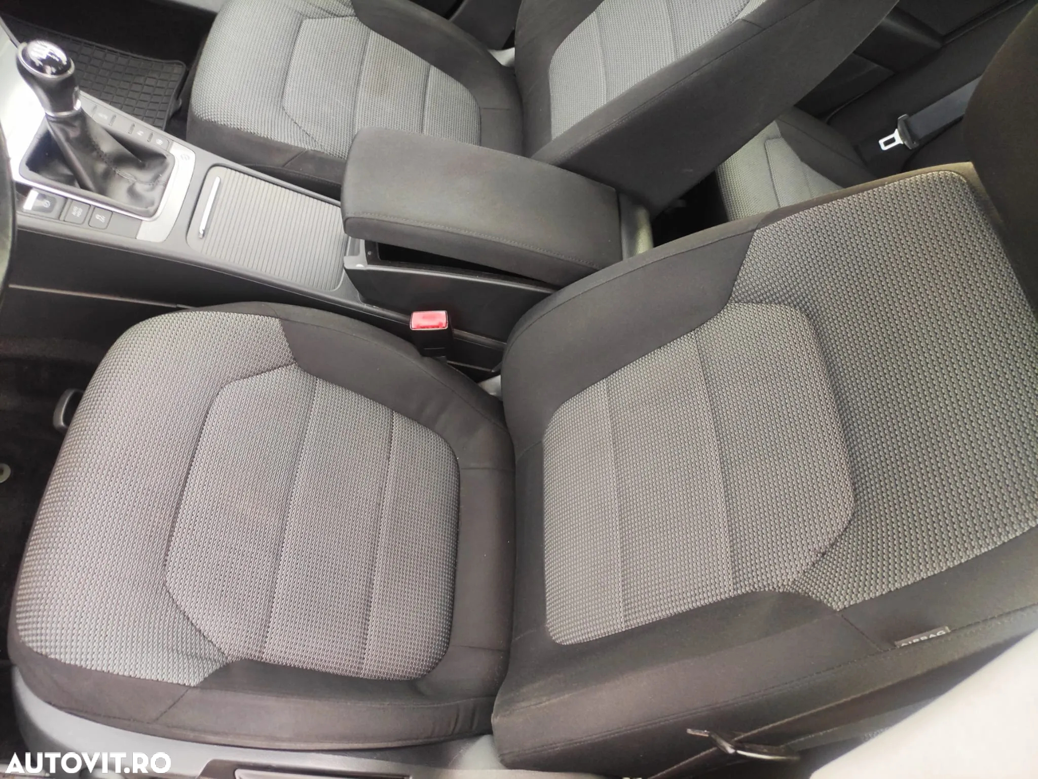 Volkswagen Passat - 8