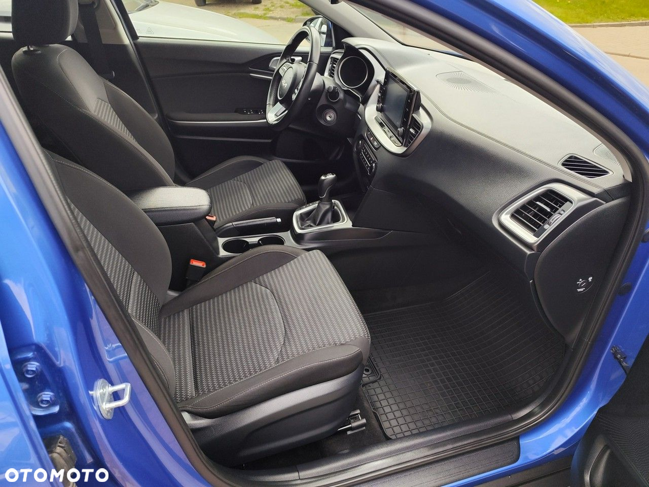 Kia XCeed - 12