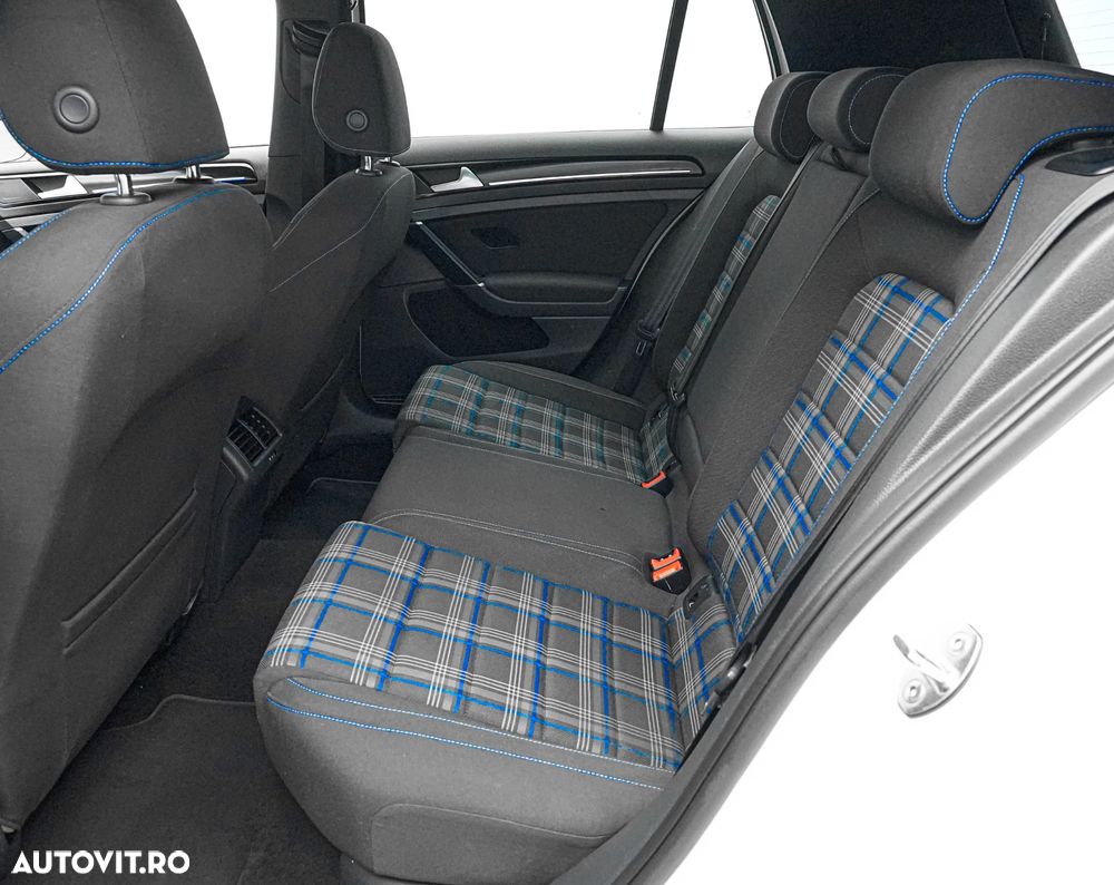 Volkswagen Golf 1.4 GTE Plug-In-Hybrid DSG - 16