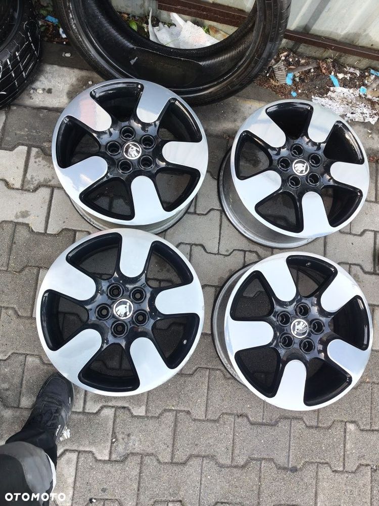 Felgi aluminiowe skoda 7jx17 et50 5x112 seat VW cupra - 3