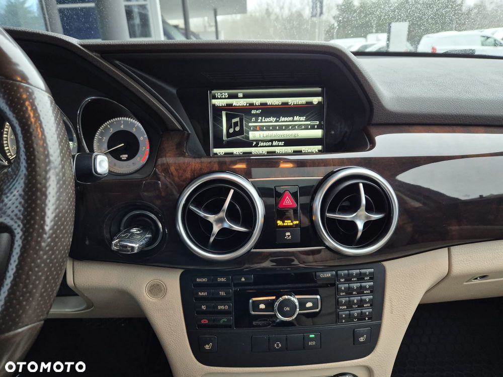 Mercedes-Benz GLK 350 4-Matic - 15