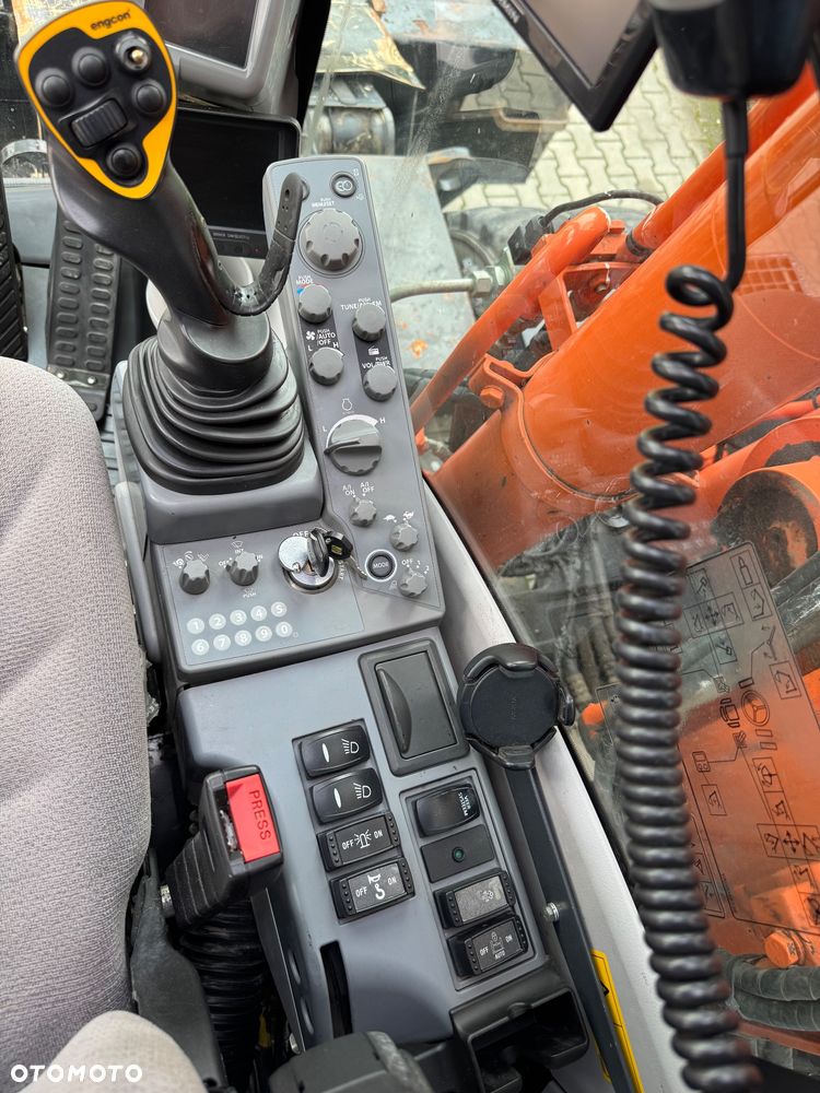 Hitachi ZX140W-6 / ZX 140 W - 25