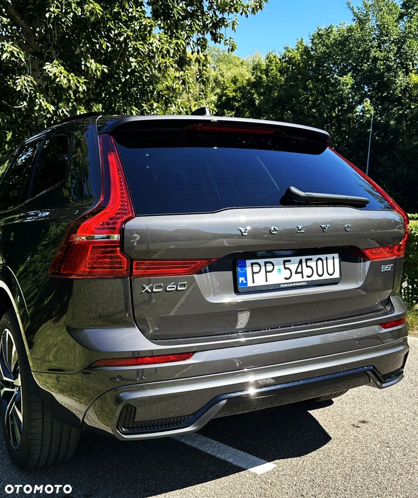 Volvo XC 60 B5 B AWD Plus Dark - 9