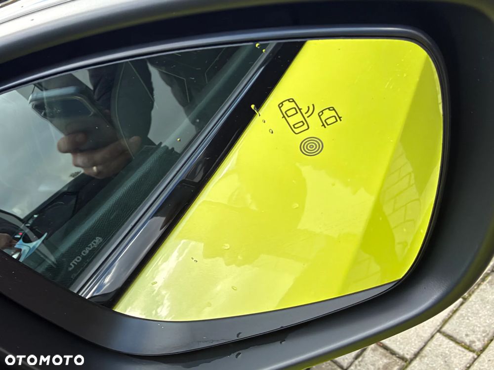 Peugeot 208 - 13