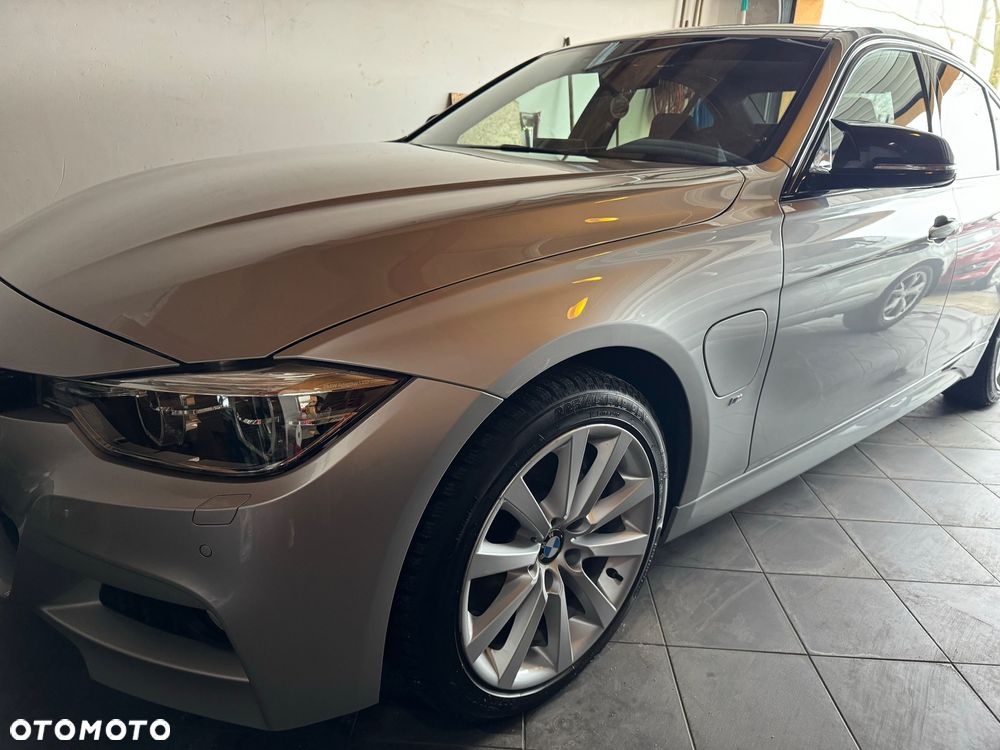 BMW Seria 3 330e iPerformance M Sport Shadow - 19