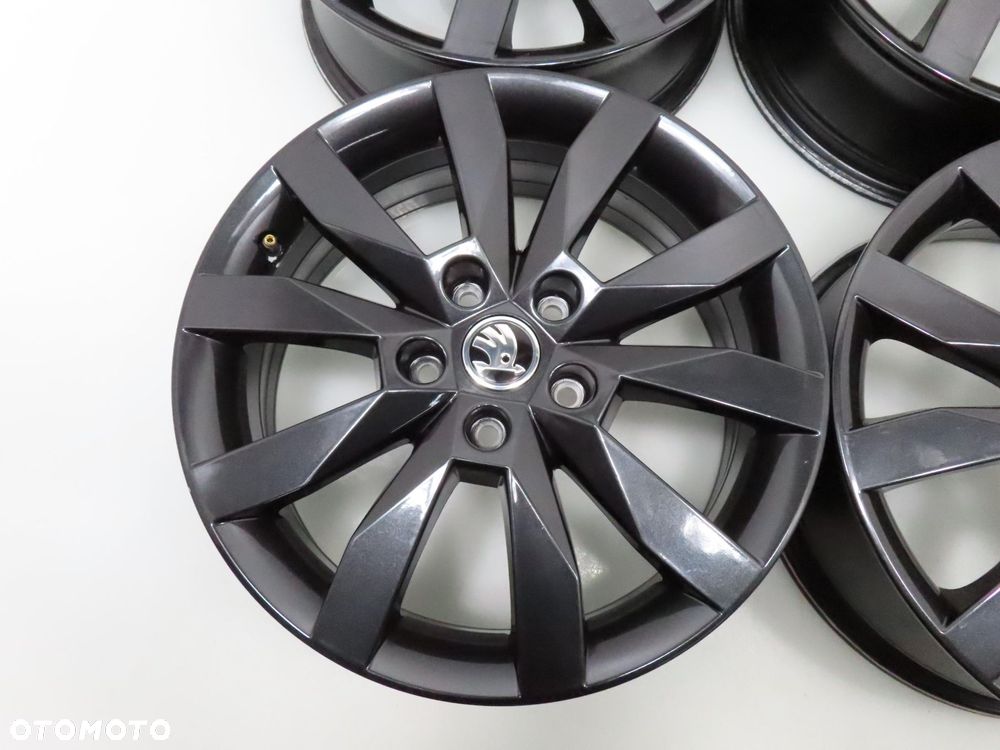 Alufelgi 17'' Skoda Octavia Superb 5x112 6J ET48 5E0601025N - 5