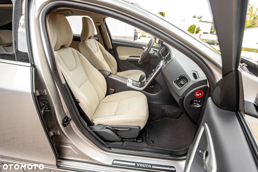 Volvo S60 - 24