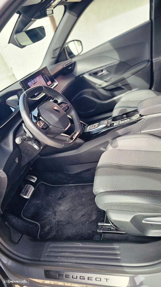 Peugeot 2008 1.2 PureTech GT Line EAT6 - 42