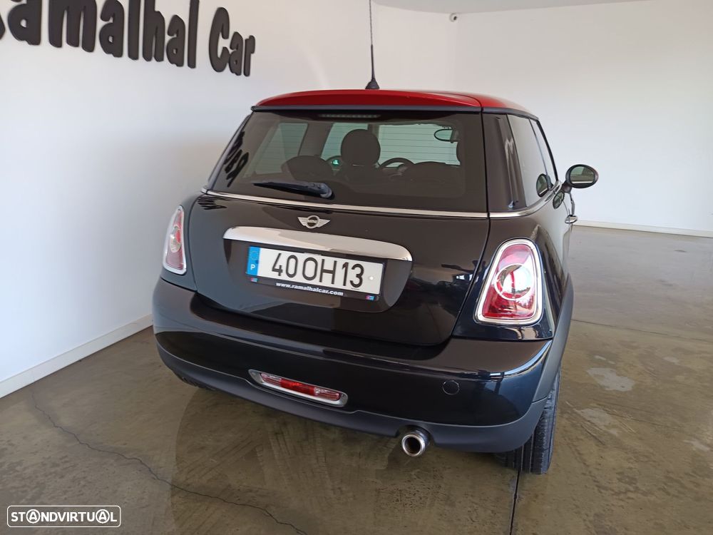 MINI 3 Portas One D - 6