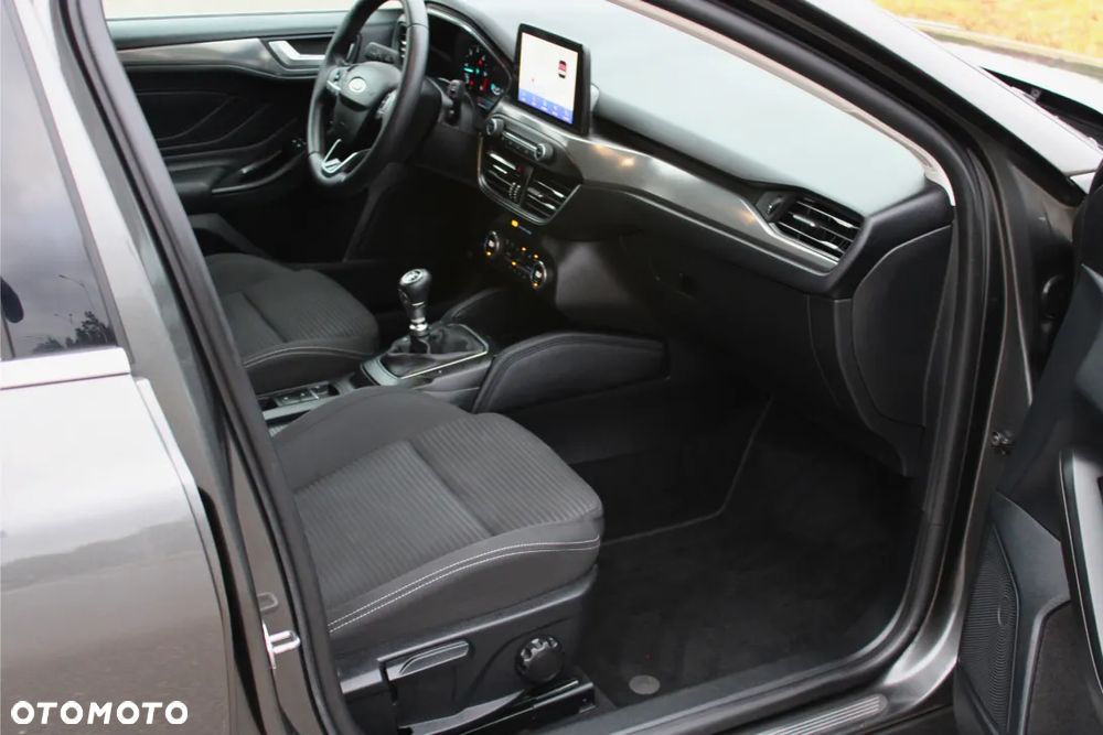 Ford Focus 1.5 EcoBlue STart-Stopp-System TITANIUM - 19