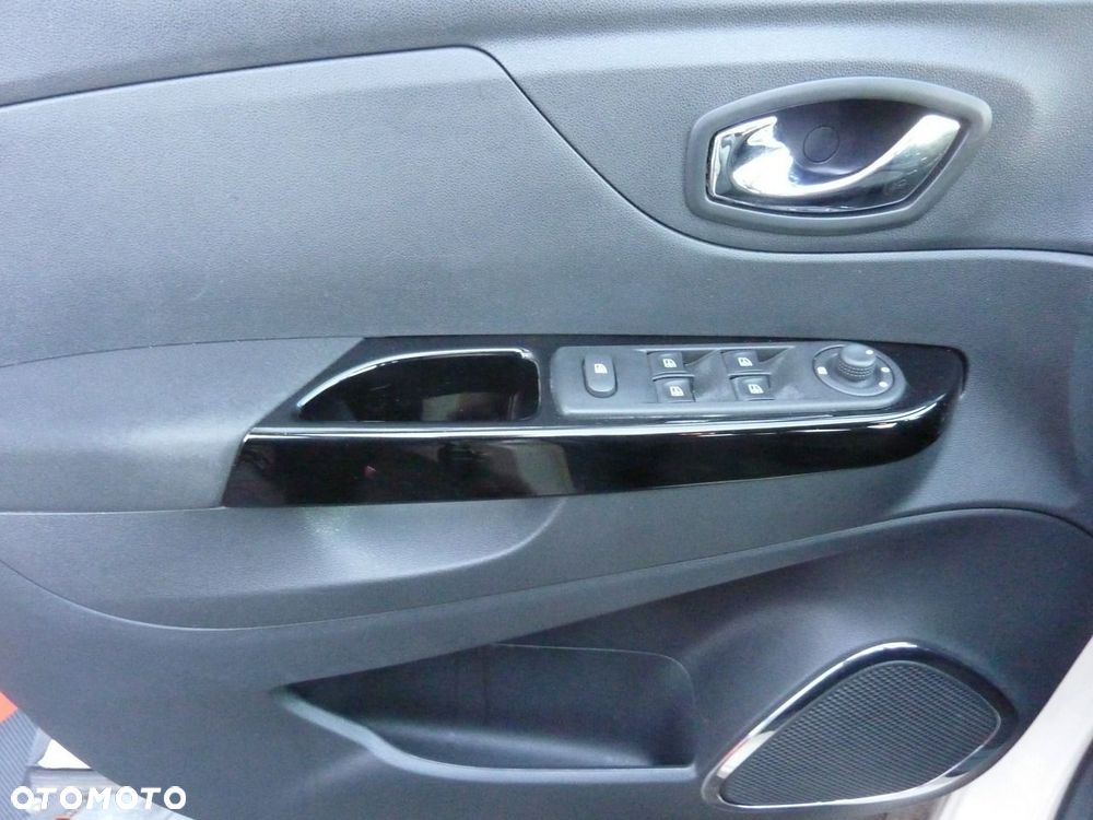 Renault Captur - 26