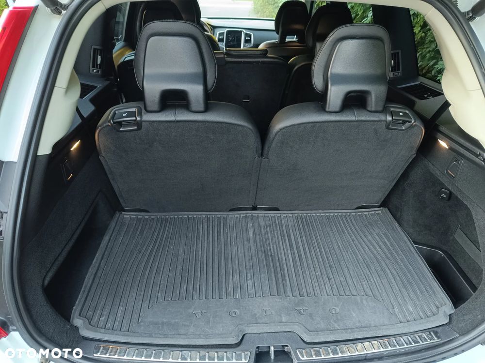 Volvo XC 90 T5 AWD Momentum 7os - 36