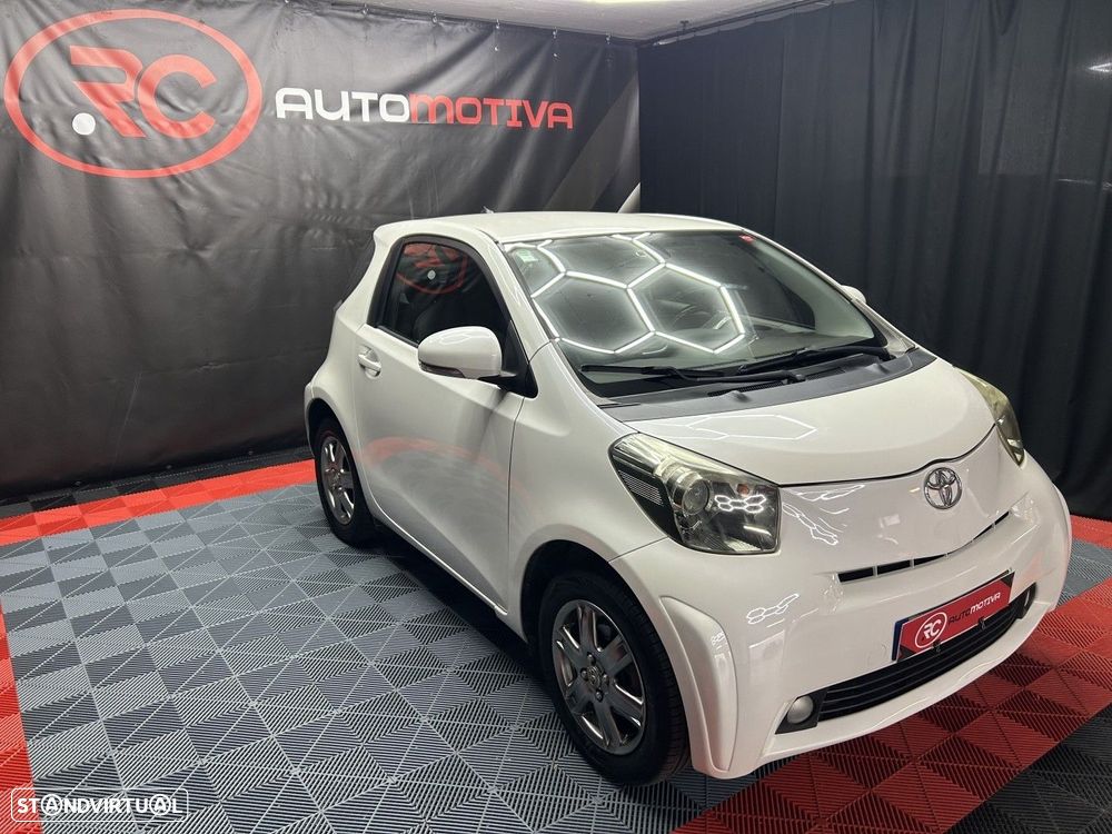 Toyota iQ 1.0 VVT-i - 1