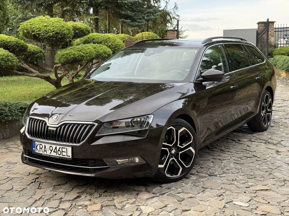 Skoda Superb 2.0 TDI 4x4 DSG Premium Edition - 11