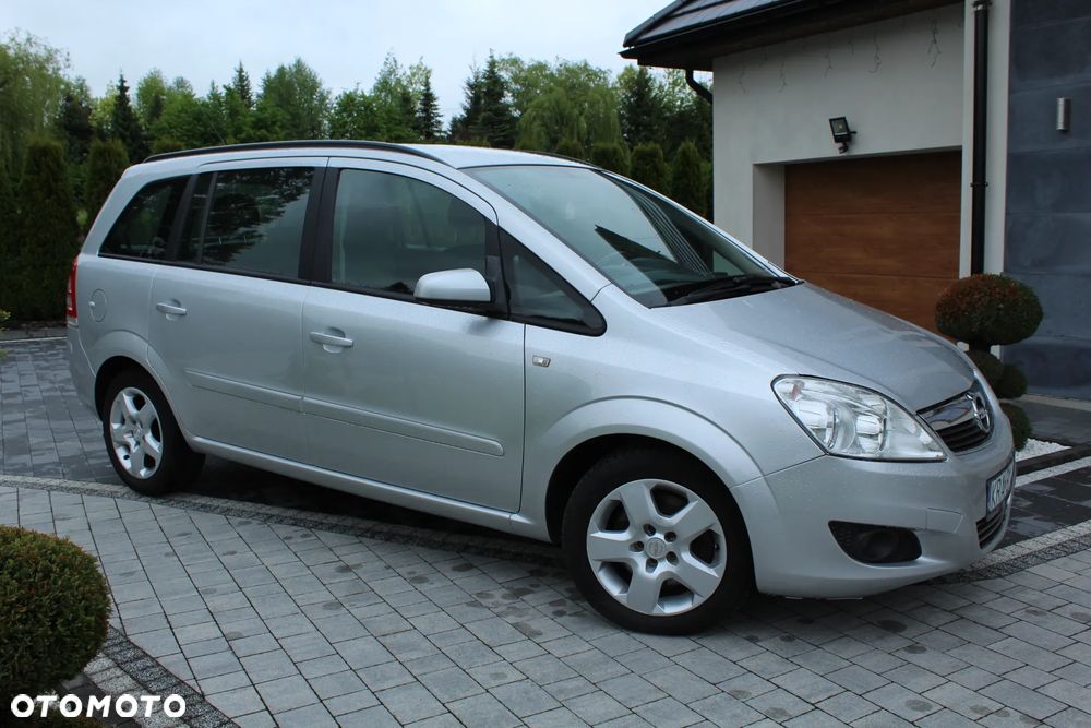 Opel Zafira 1.9 CDTI Cosmo - 2