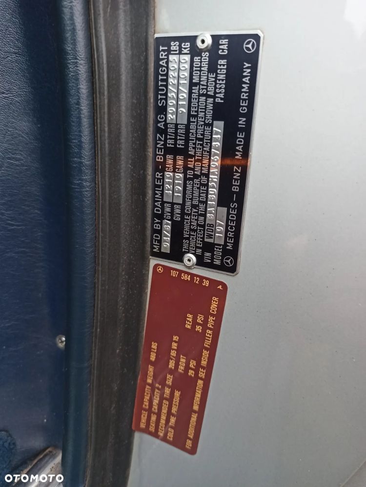 Mercedes-Benz SL - 33