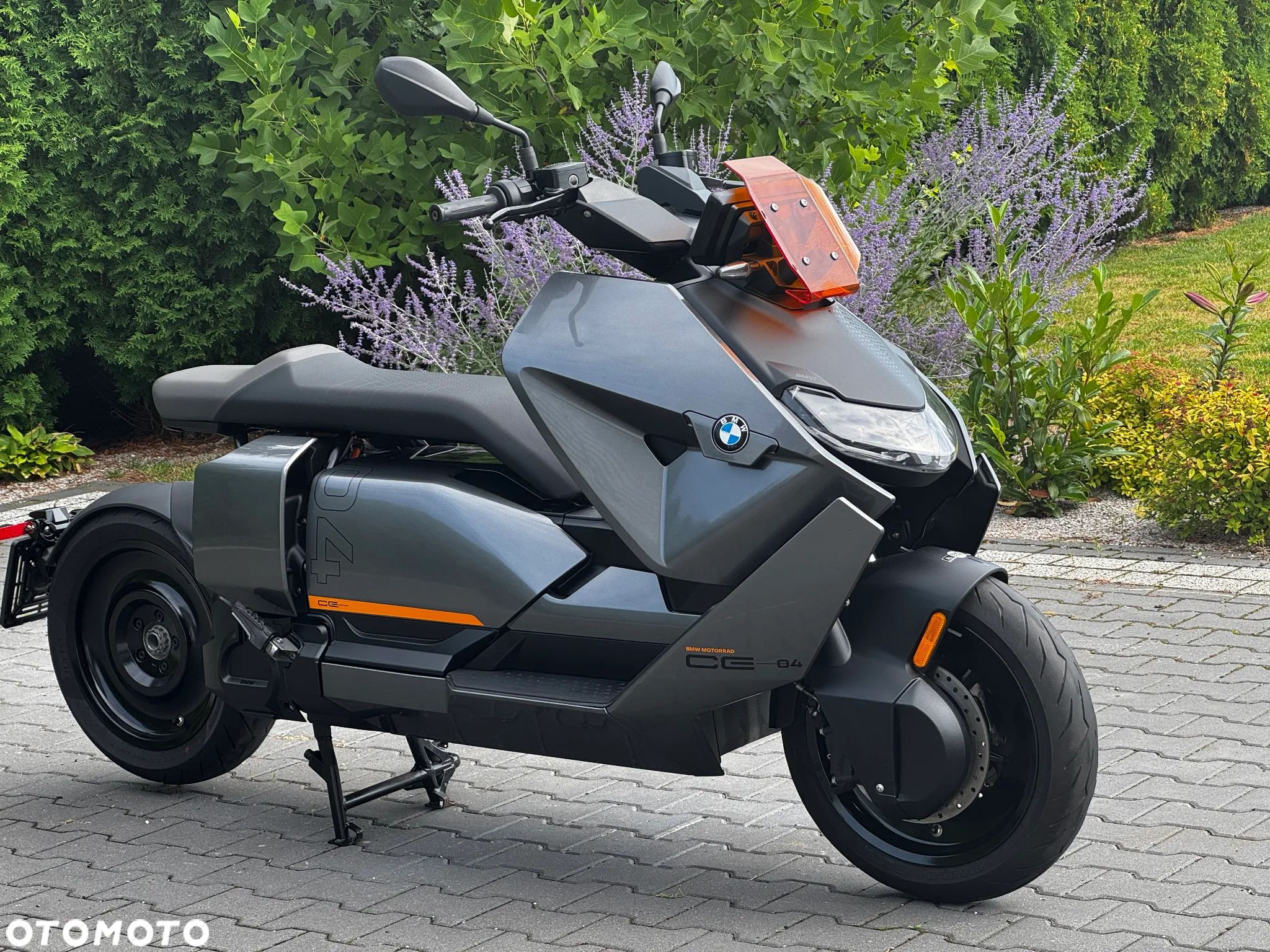 BMW CE 04 - 1