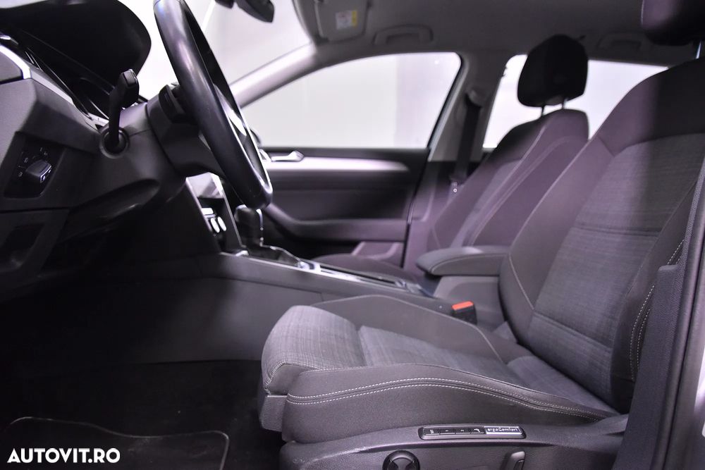 Volkswagen Passat - 23