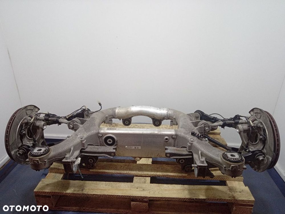 BMW 7 G11 G12 BELKA ZAWIESZENIA WÓZEK SANKI TYŁ ZWROTNICE 6861096 - 2