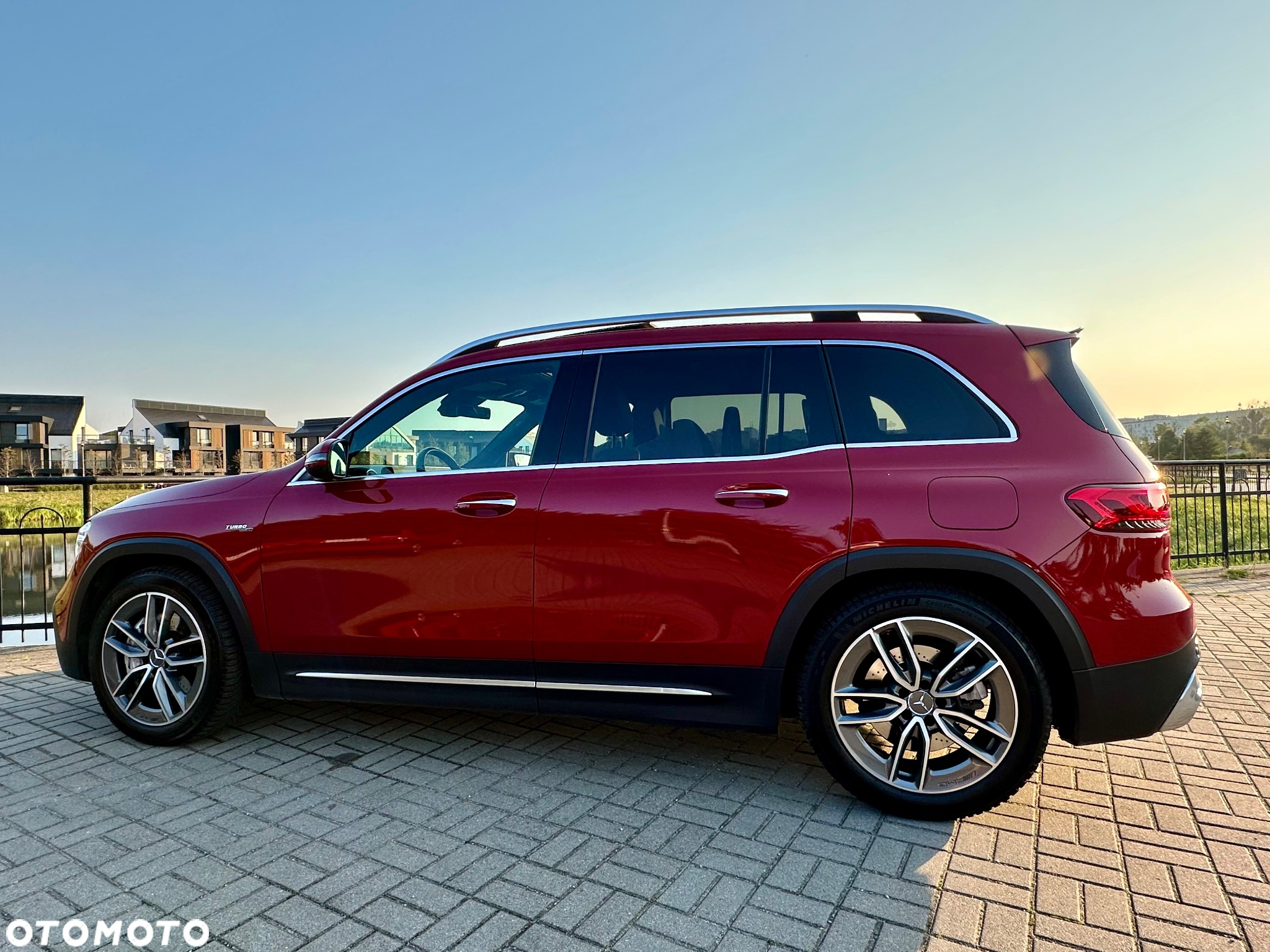 Mercedes-Benz GLB AMG 35 4-Matic - 3