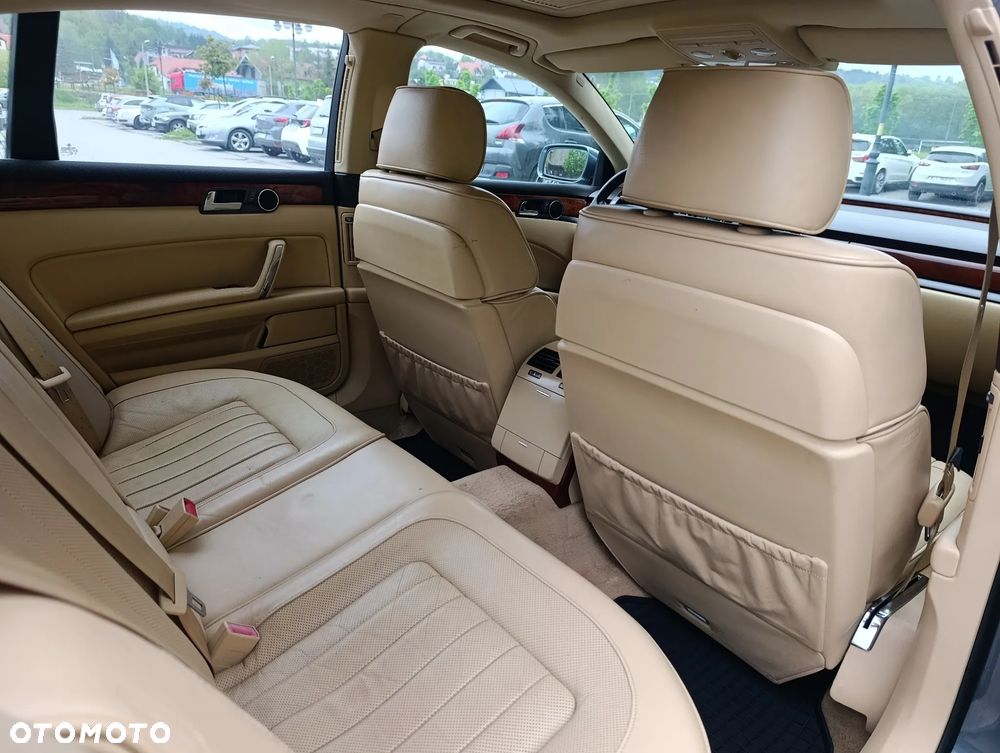 Volkswagen Phaeton - 18