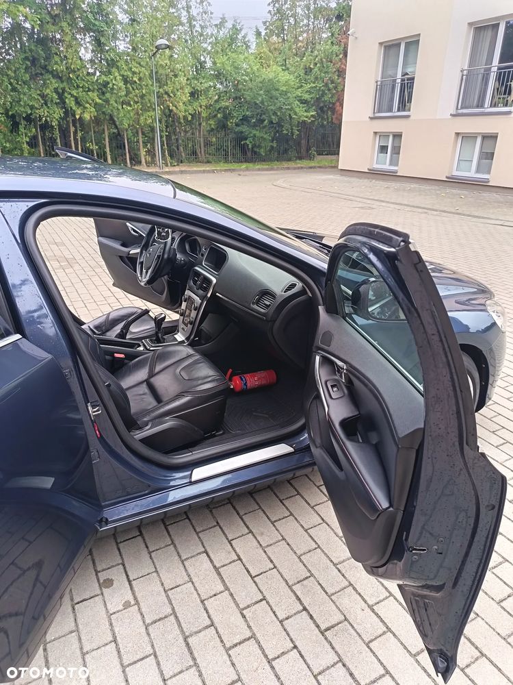 Volvo V40 D2 Drive-E Ocean Race - 15