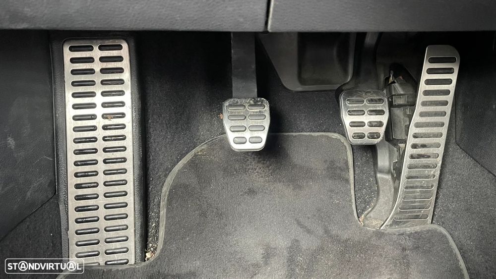 VW Golf Cabriolet 1.6 TDi BlueMotion - 19