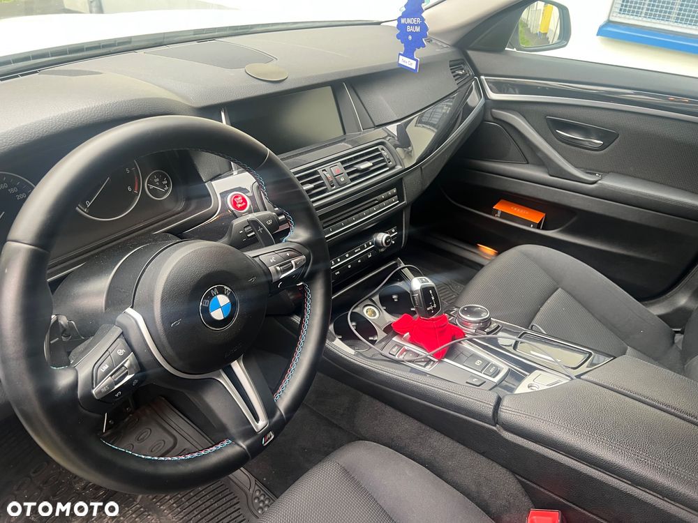 BMW Seria 5 520d Luxury Line - 8