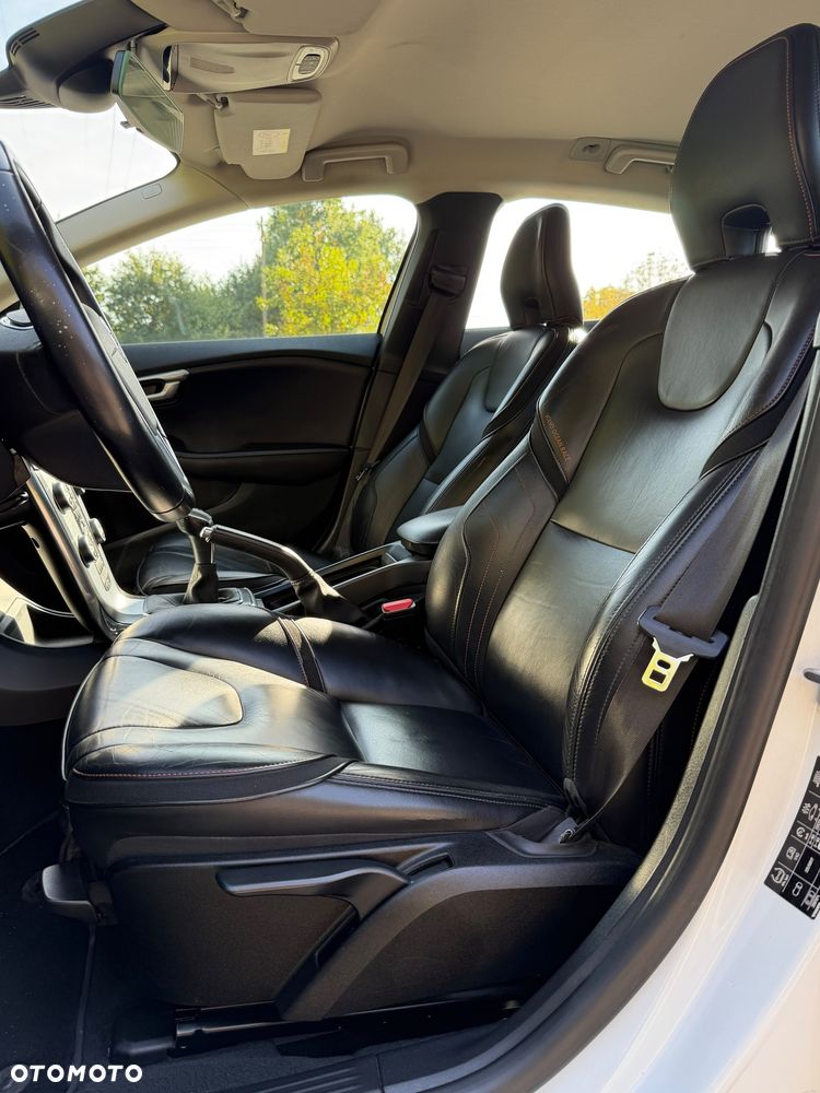 Volvo V40 Cross Country T3 Ocean Race - 22