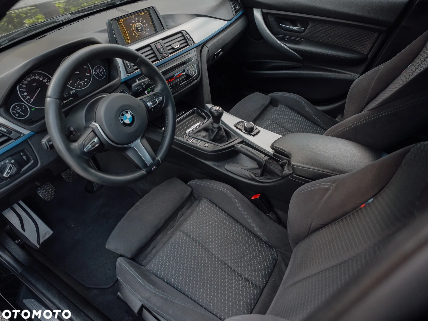 BMW Seria 3 320d xDrive - 14
