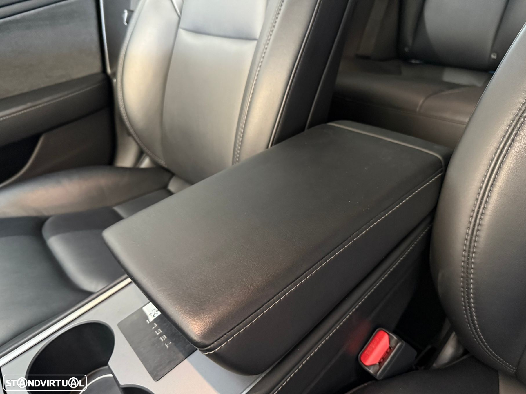 Tesla Model 3 Long-Range Dual Motor AWD - 12