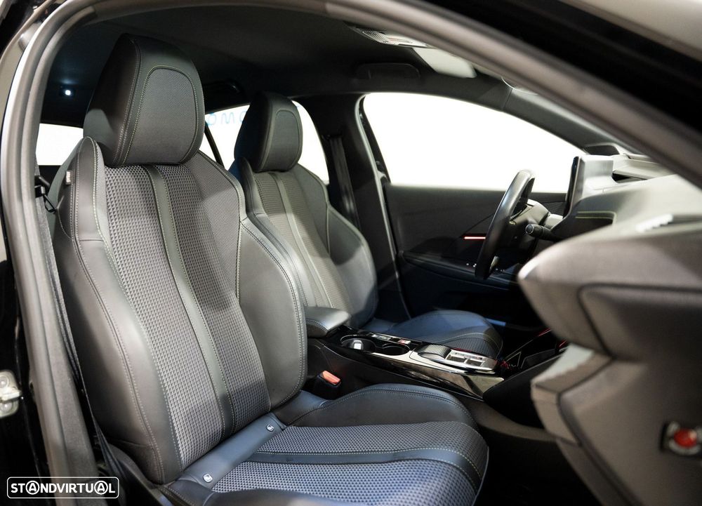 Peugeot e-208 50 kWh GT Line - 14