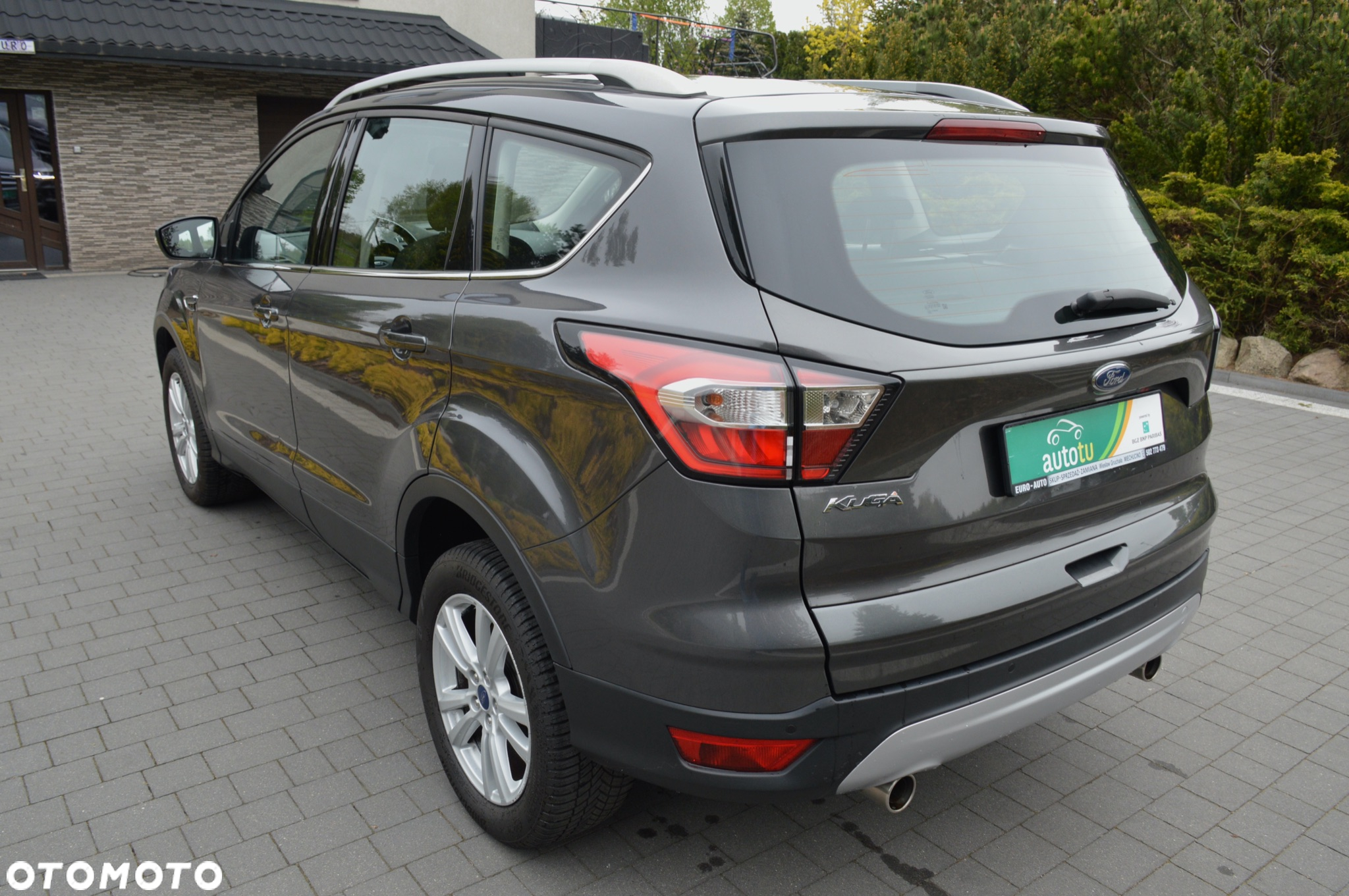 Ford Kuga 2.0 TDCi 4x4 Titanium - 4