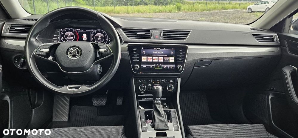 Skoda Superb 2.0 TDI SCR 4x4 Style DSG - 13