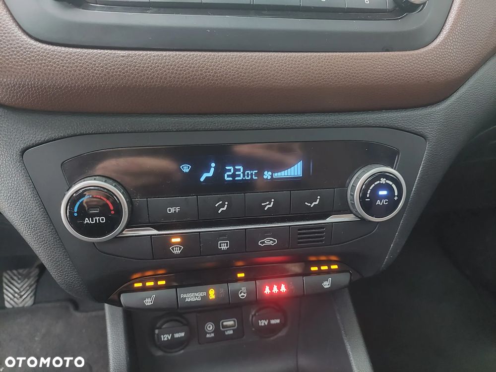 Hyundai i20 1.4 YES Gold - 18