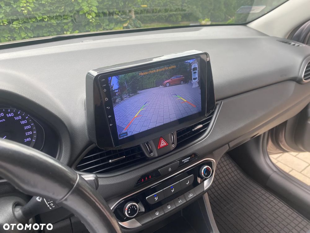 Hyundai i30 - 23