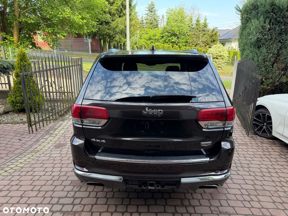 Jeep Grand Cherokee - 15