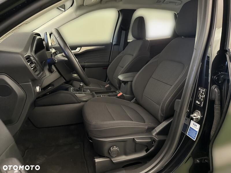 Ford Kuga - 12