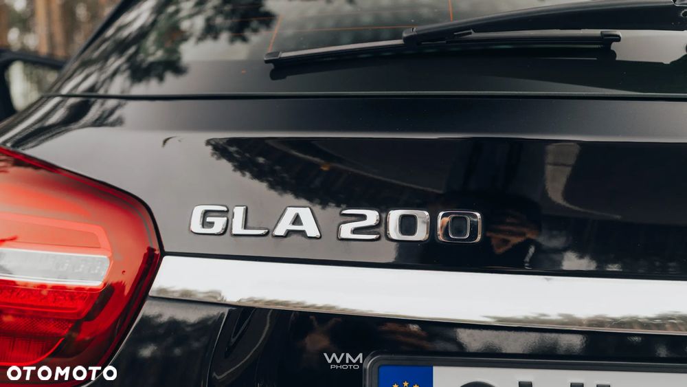 Mercedes-Benz GLA 200 7G-DCT AMG Line - 19