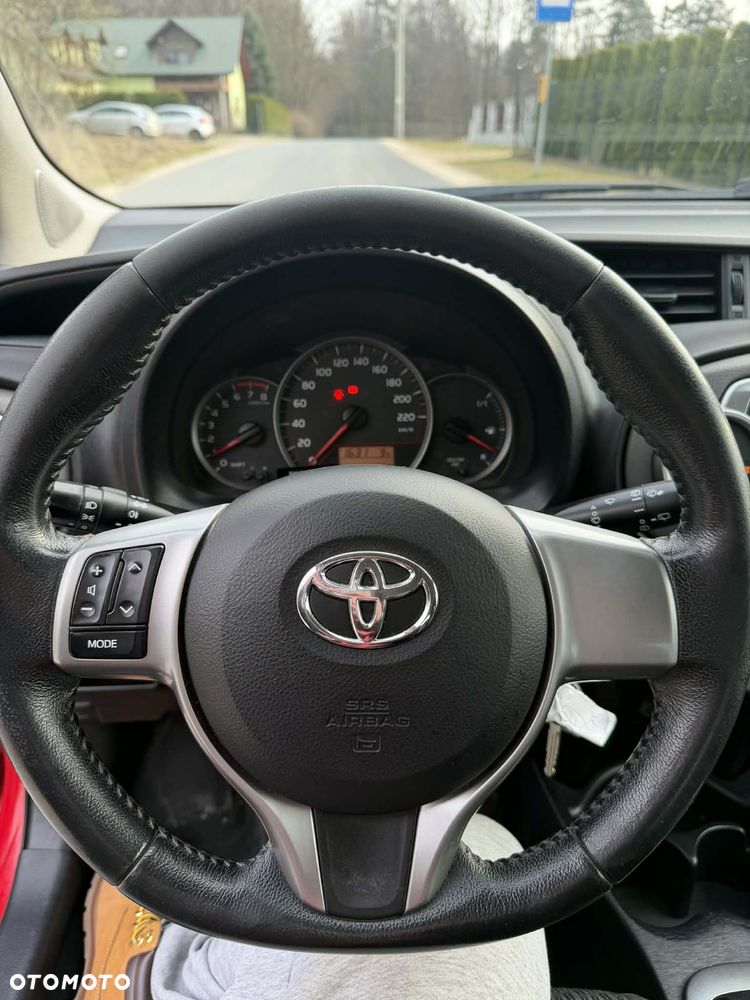 Toyota Yaris 1.33 Terra - 12