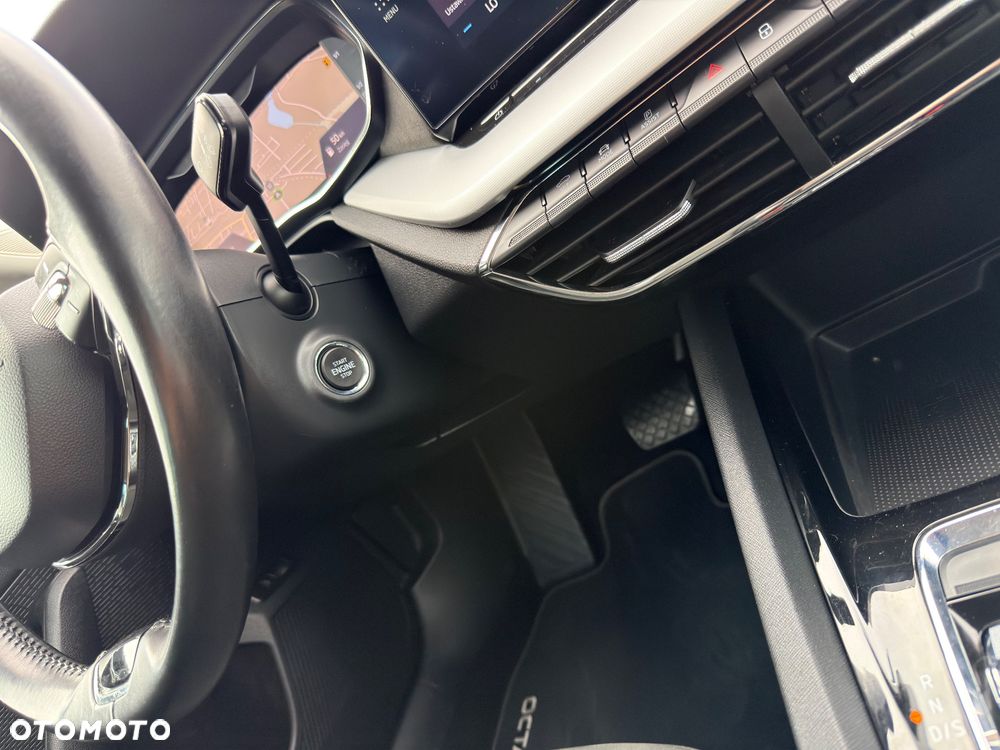 Skoda Octavia 2.0 TDI DSG Exclusive Plus - 33