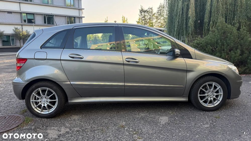 Mercedes-Benz Klasa B 150 - 33