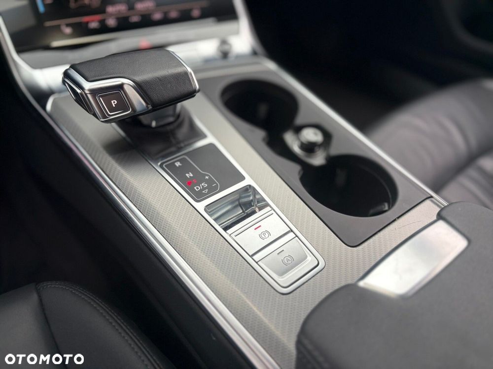 Audi A6 Avant - 27