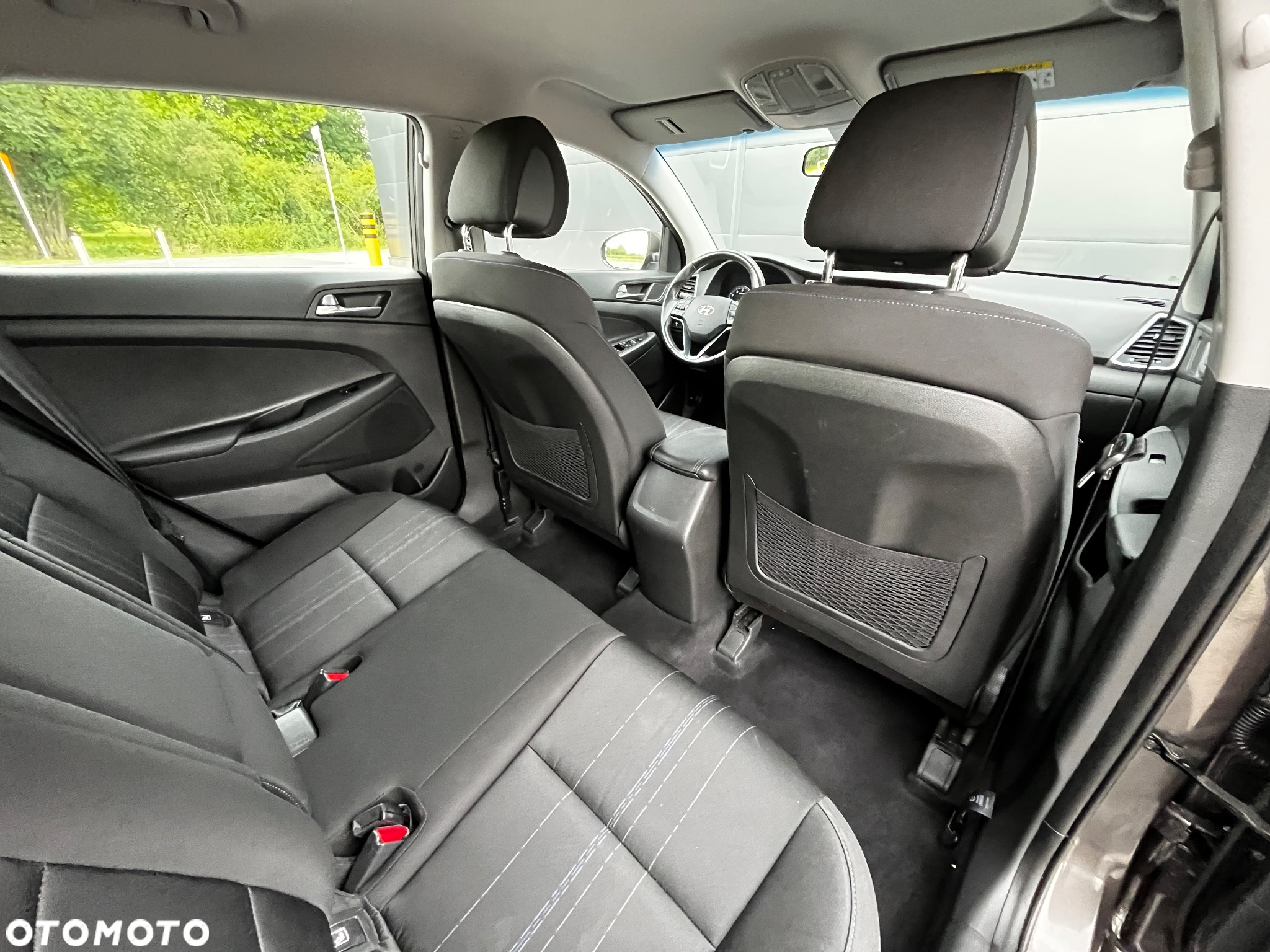 Hyundai Tucson 1.6 GDI BlueDrive Comfort 2WD - 24