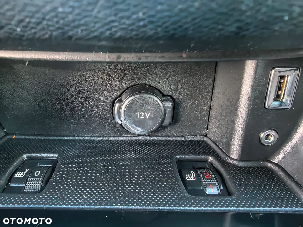 Peugeot 308 1.6 BlueHDi Allure S&S - 19