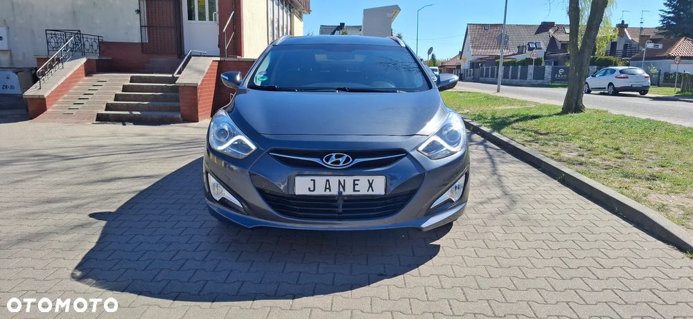 Hyundai i40 Kombi blue 1.6 Family+ - 2