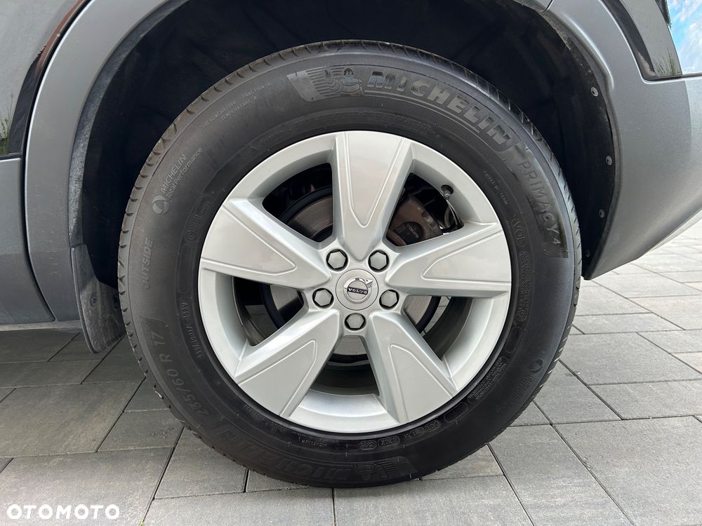 Volvo XC 40 T2 Essential - 17