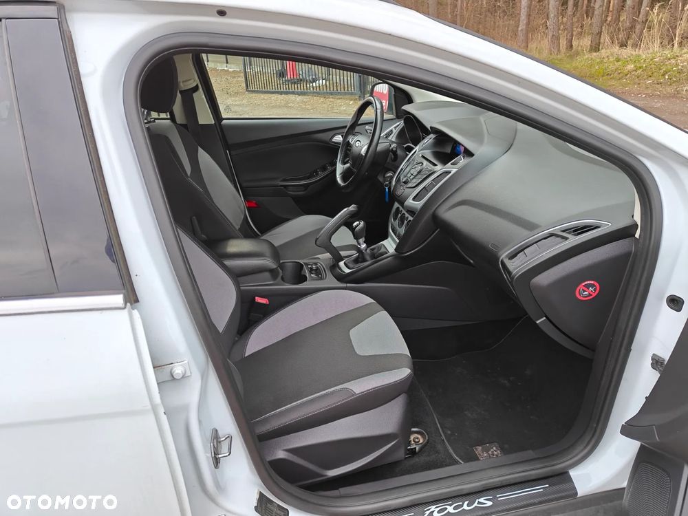 Ford Focus 1.0 EcoBoost Start-Stopp-System Champions Edition - 10