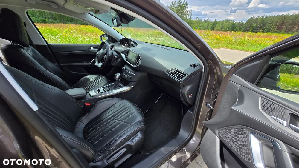 Peugeot 308 BlueHDi 150 Automatik Stop & Start Allure - 23