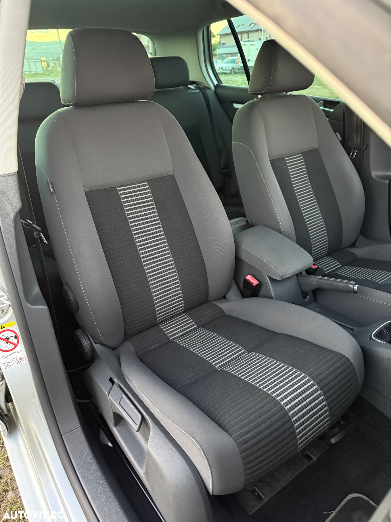 Volkswagen Golf 2.0 TDI Highline - 11